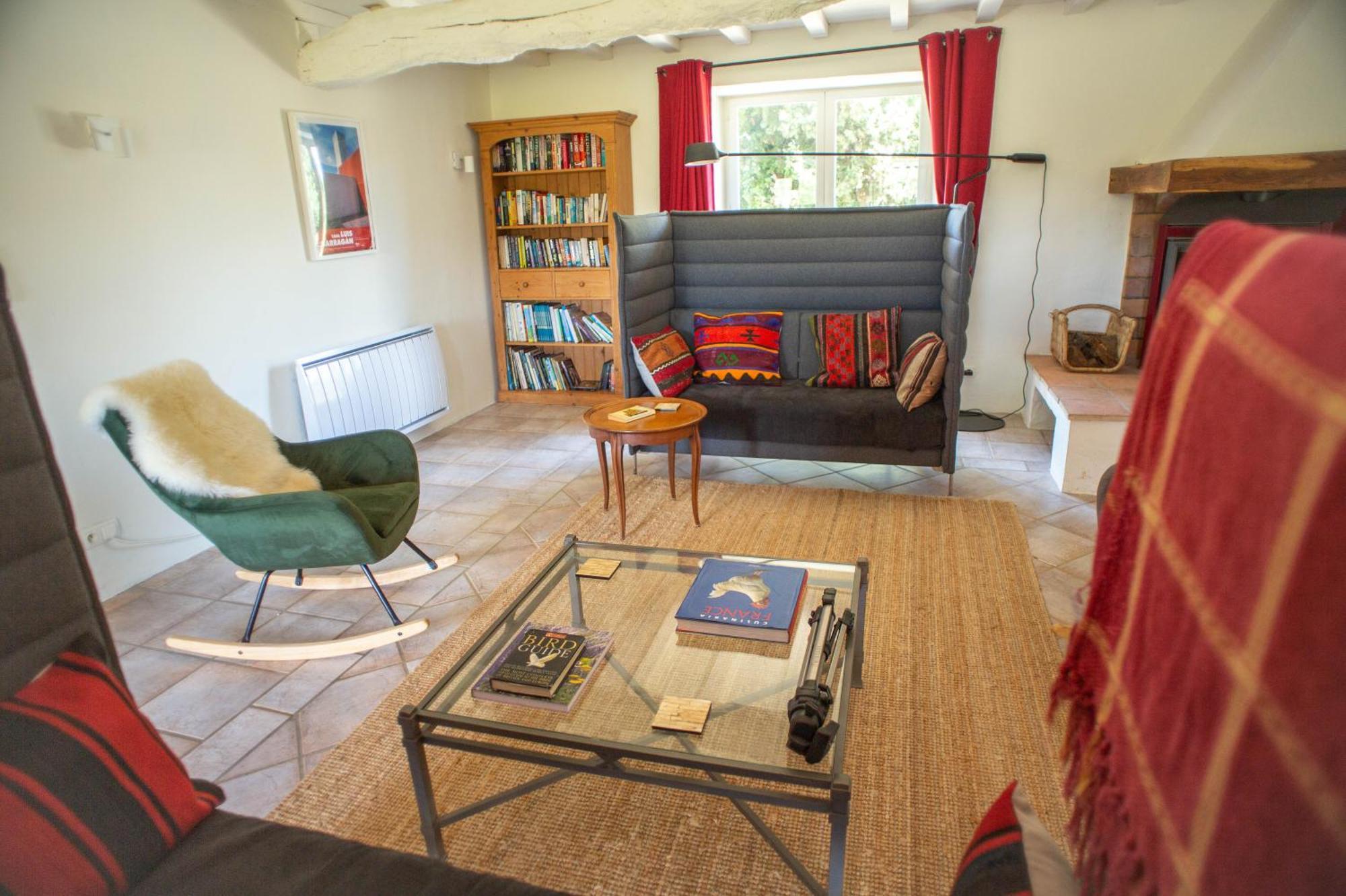 The East Wing - Carcassonne Villa Montreal  ภายนอก รูปภาพ